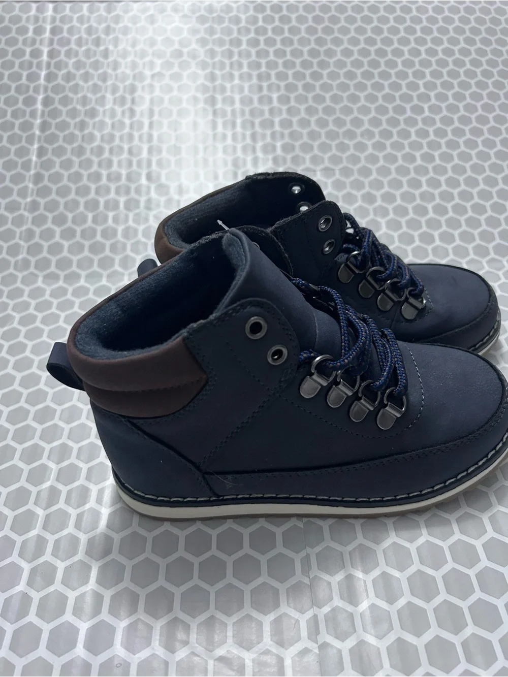 The Children’s Place Navy Youth Lace-Up Ankle Boots Brown Collar. NWT Boys 12